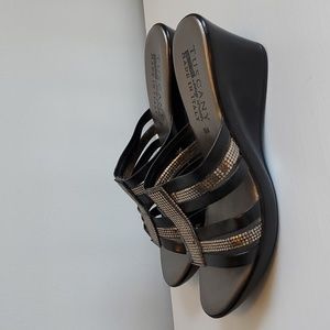 Tuscany by Easy Street Black Shimmer Heel Sandals, 9M